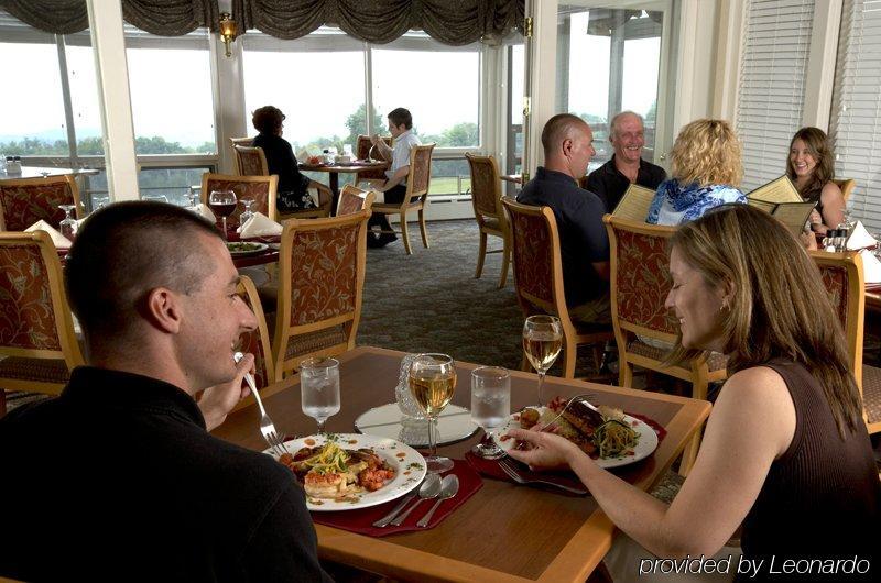Steele Hill Resorts Sanbornton Ресторант снимка